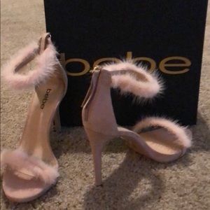 NWT  BEBE sz. 7 PAARIS faux fur 4.5” heels